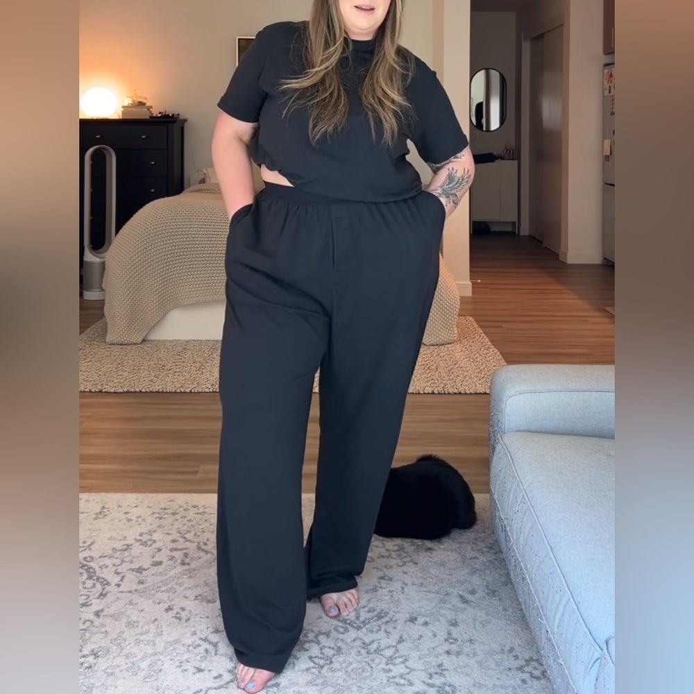 SKIMS NWT Boyfriend Loose Pants Onyx Black Size 4X Relaxed Fit Straight Leg XXXL